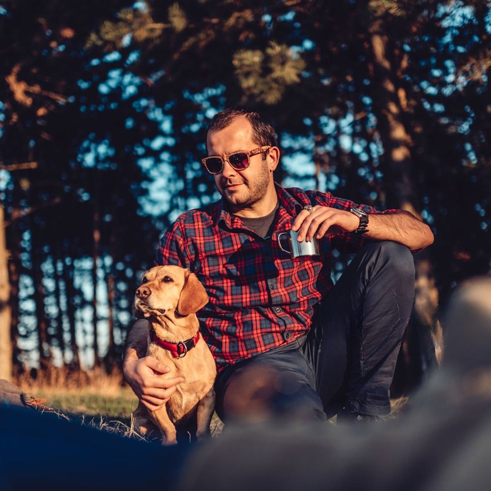 Lunettes de soleil en bois